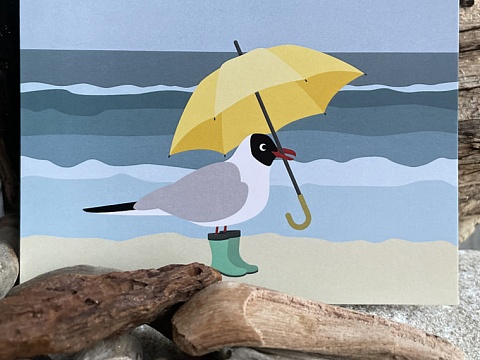 Открытка с чайкой с зонтиком