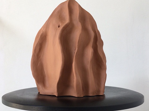 ПЕСКИ. Керамическая ваза/скульптура..Цвет терракотовый, низкий обжиг, размер 24х20 см